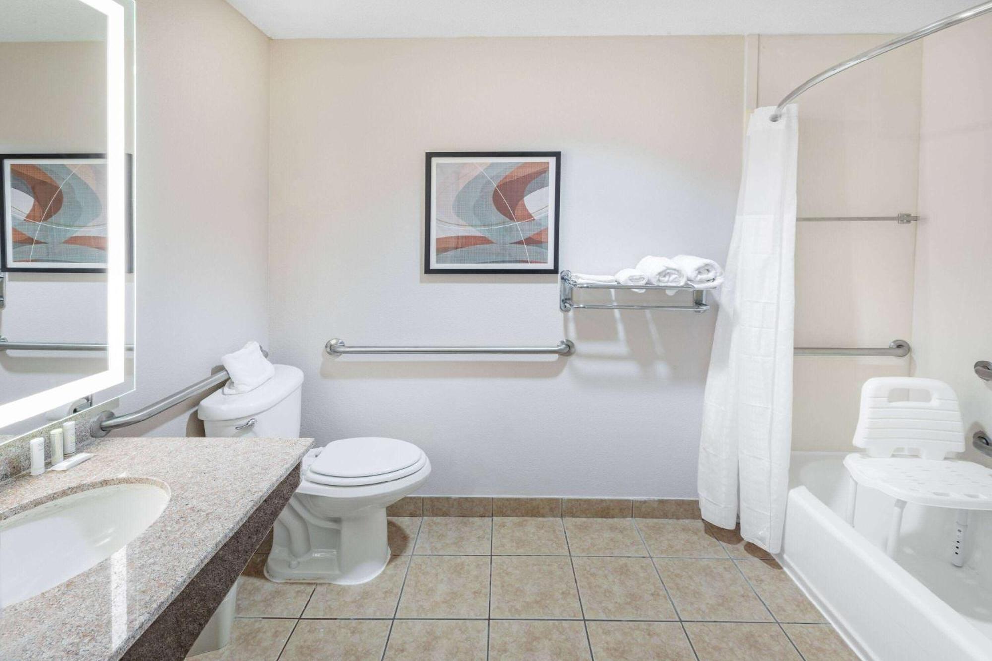 Wingate By Wyndham Houston Bush Intercontinental Airport Hotel Aldine Bagian luar foto