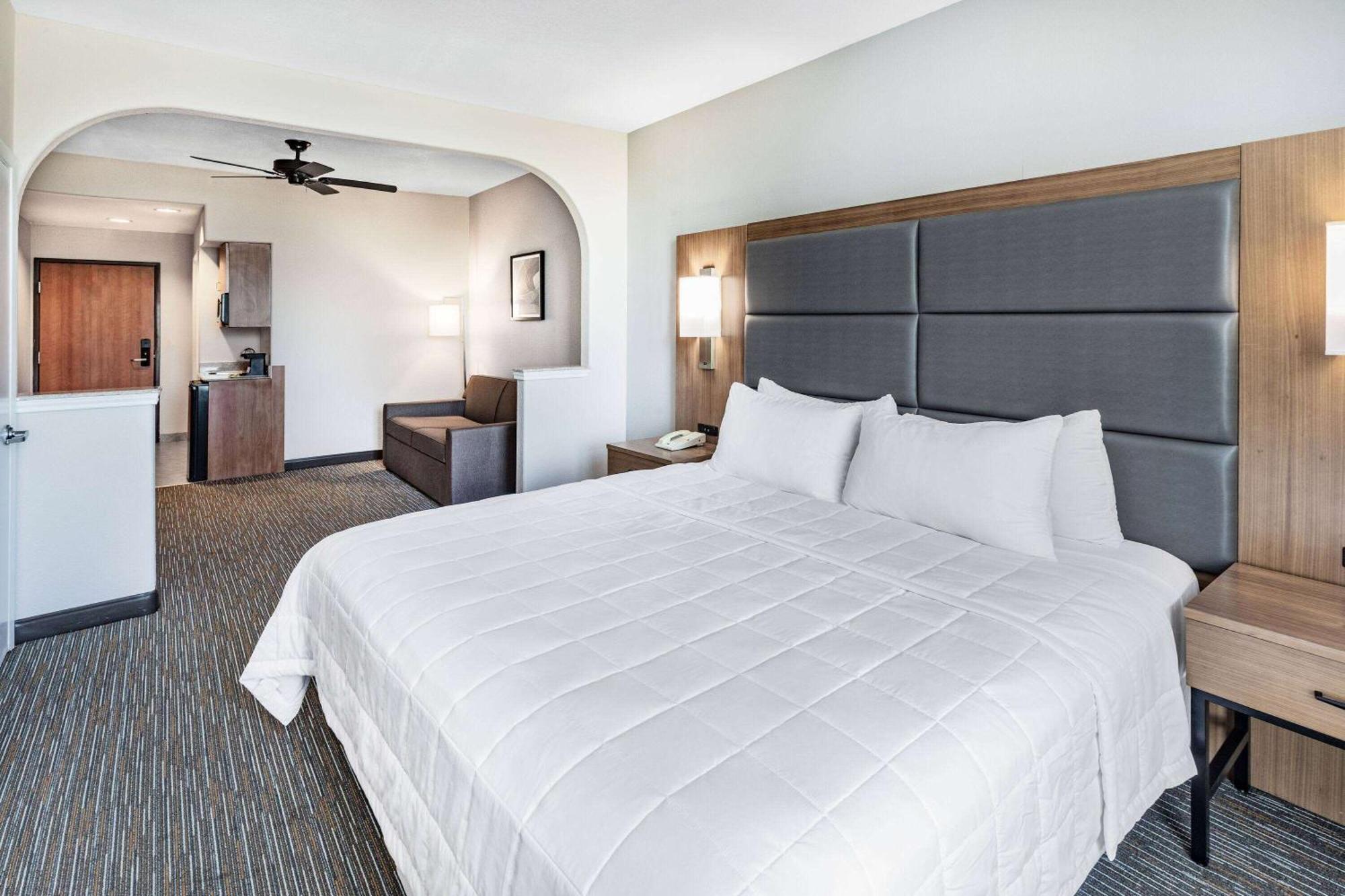Wingate By Wyndham Houston Bush Intercontinental Airport Hotel Aldine Bagian luar foto